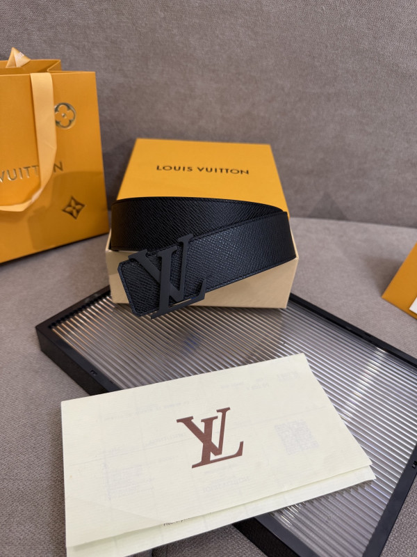 l0*is V*t0n men belt