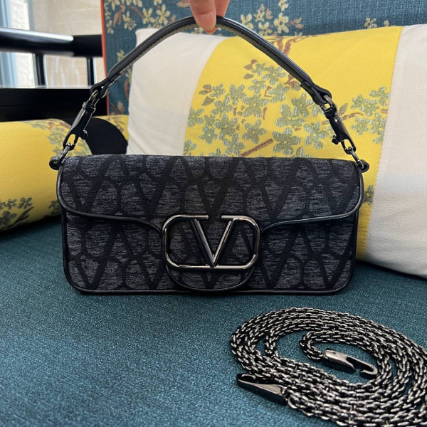 VALENTINO LOCÒ SHOULDER BAG