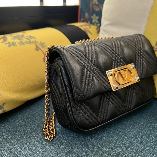 VALENTINO GARAVANI QUILTIE - 23*17*8CM