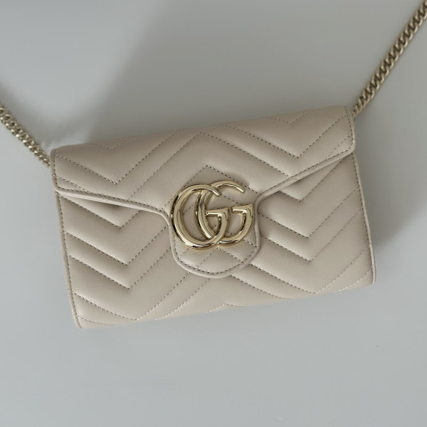 G*u*i gg marmont wallet on chain - 20*12*4cm