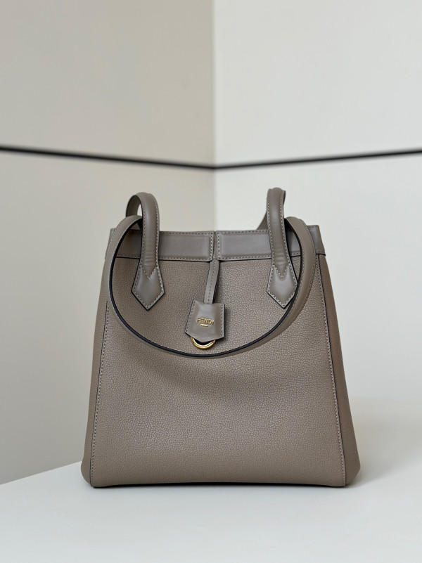 F**di origami medium - 27*16.5*27cm